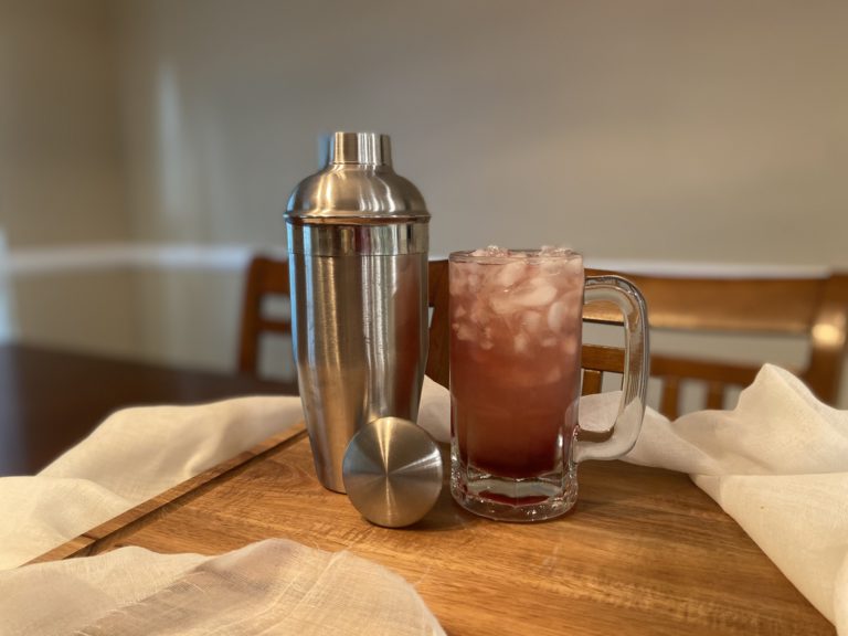 The Bramble Splash Cocktail